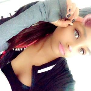 Meet your Posher, Arielle